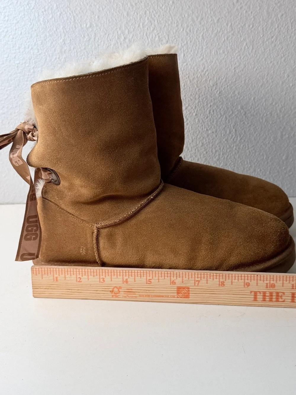 UGG Bailey Bow II Chestnut Sheepskin Suede Boots Womens 11